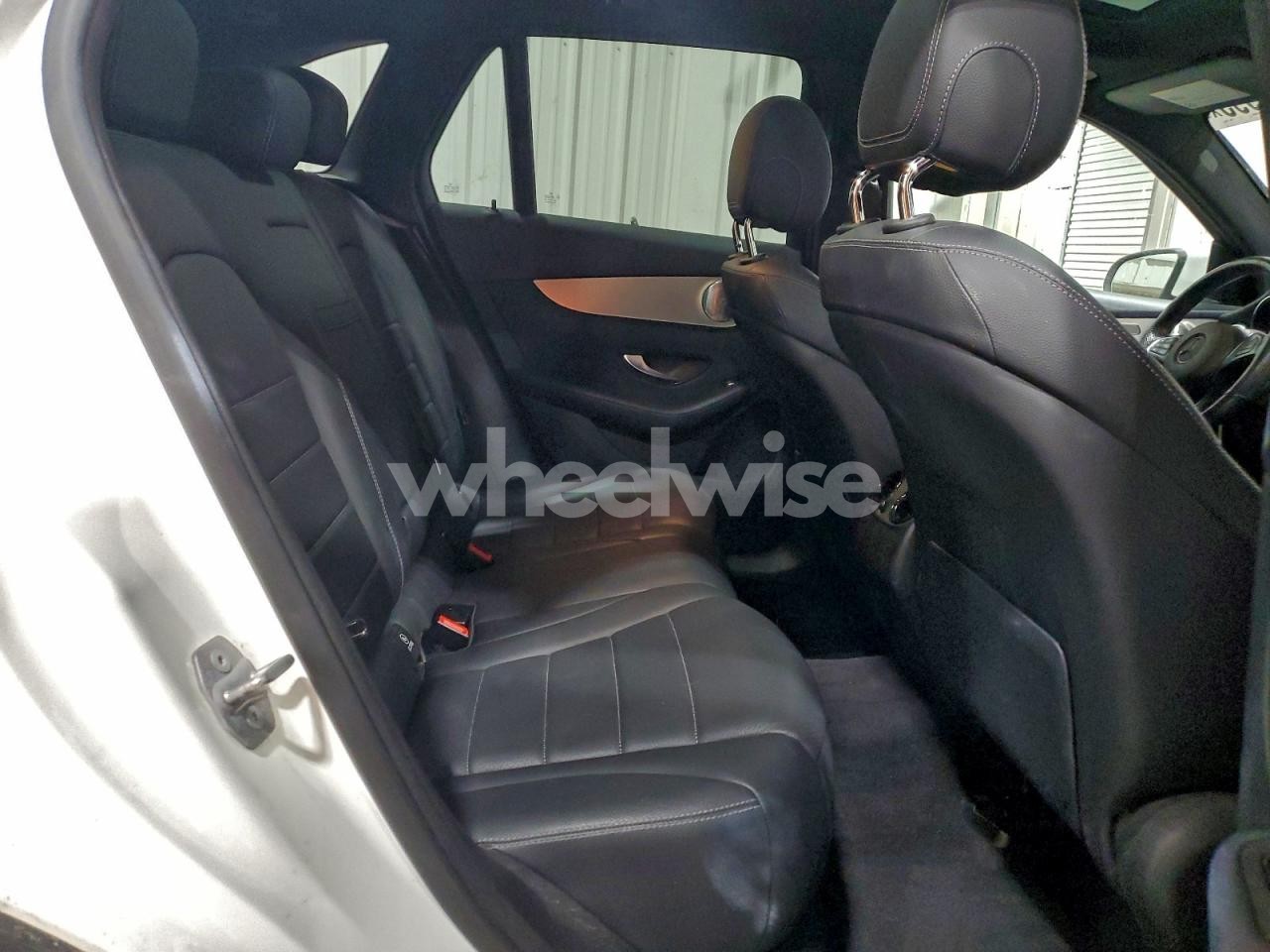 Photo 11 of 2019 MERCEDES-BENZ GLC 300 4MATIC (VIN 4S4BTGND4M3218222)