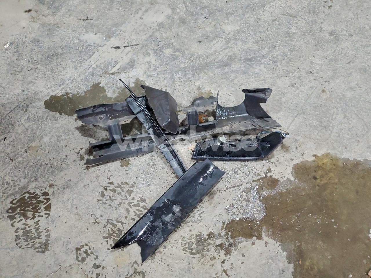 Photo 13 of 2019 MERCEDES-BENZ GLC 300 4MATIC (VIN 4S4BTGND4M3218222)