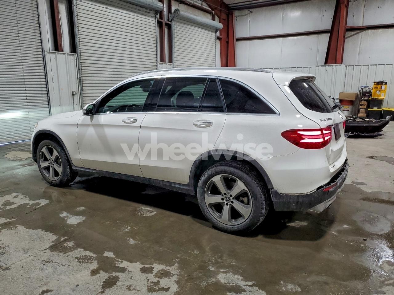 Photo 2 of 2019 MERCEDES-BENZ GLC 300 4MATIC (VIN 4S4BTGND4M3218222)