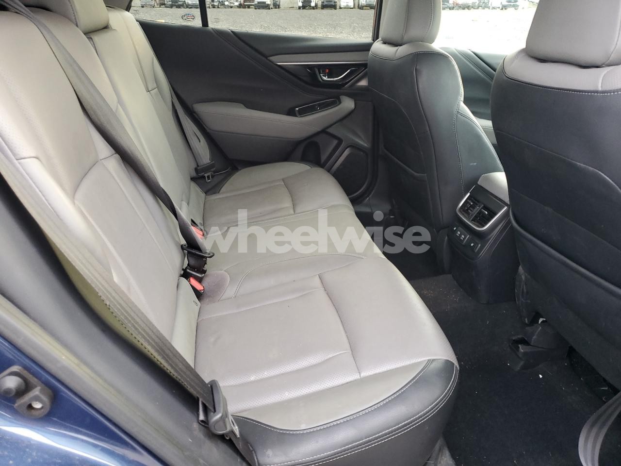 Photo 10 of 2020 SUBARU OUTBACK LIMITED XT (VIN 4S4BTGND6L3184539)