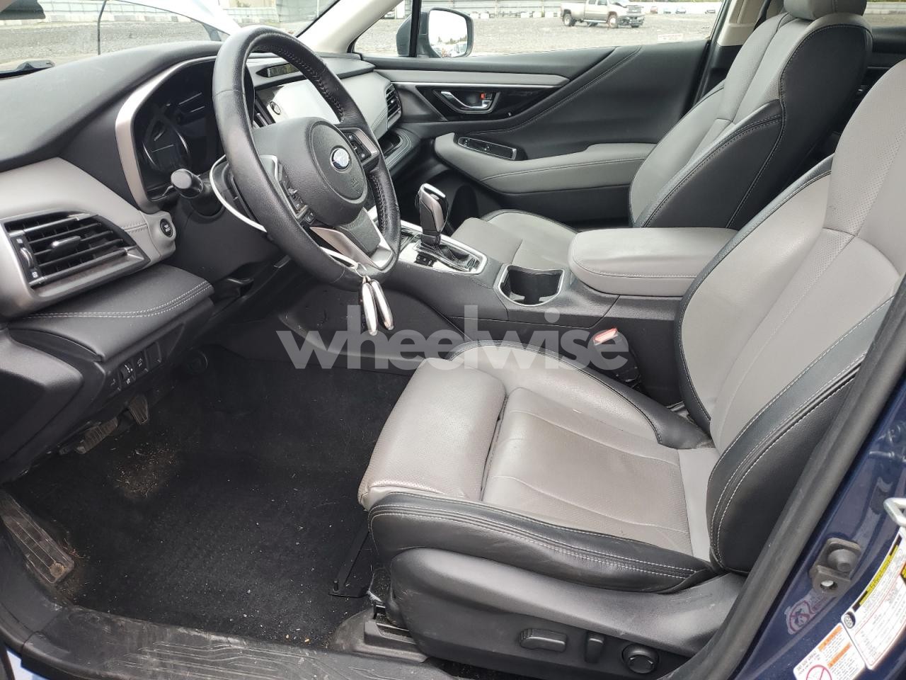 Photo 7 of 2020 SUBARU OUTBACK LIMITED XT (VIN 4S4BTGND6L3184539)