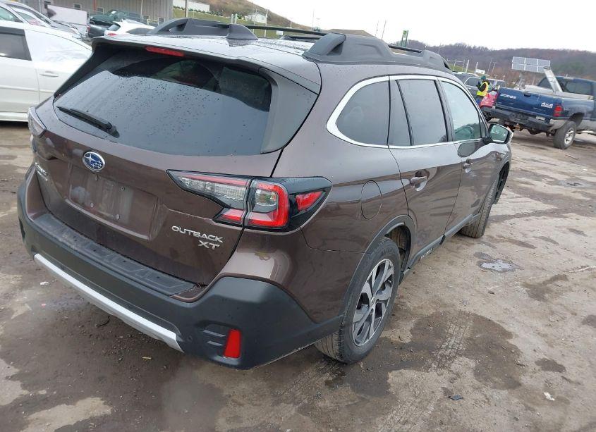 Photo 4 of 2022 Subaru Outback LIMITED XT (VIN 4S4BTGNDXN3230487)