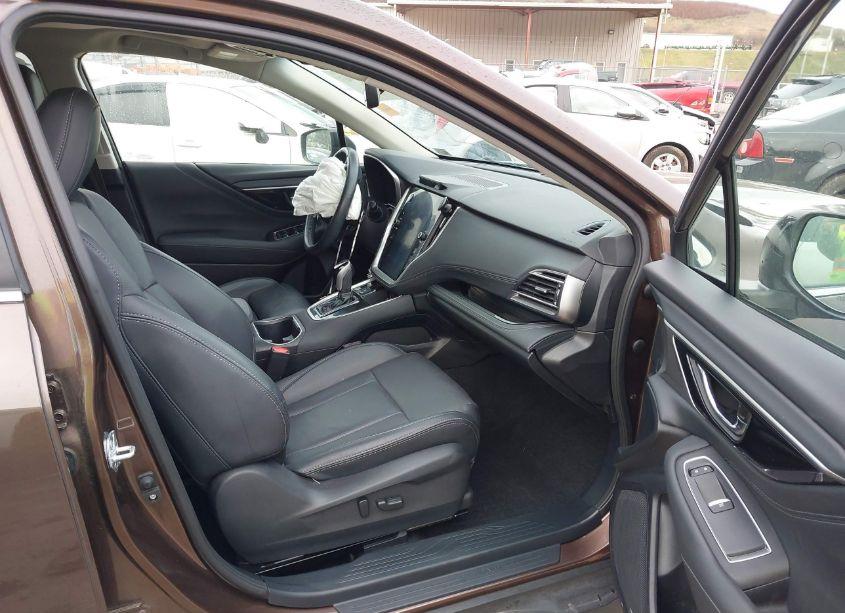 Photo 5 of 2022 Subaru Outback LIMITED XT (VIN 4S4BTGNDXN3230487)