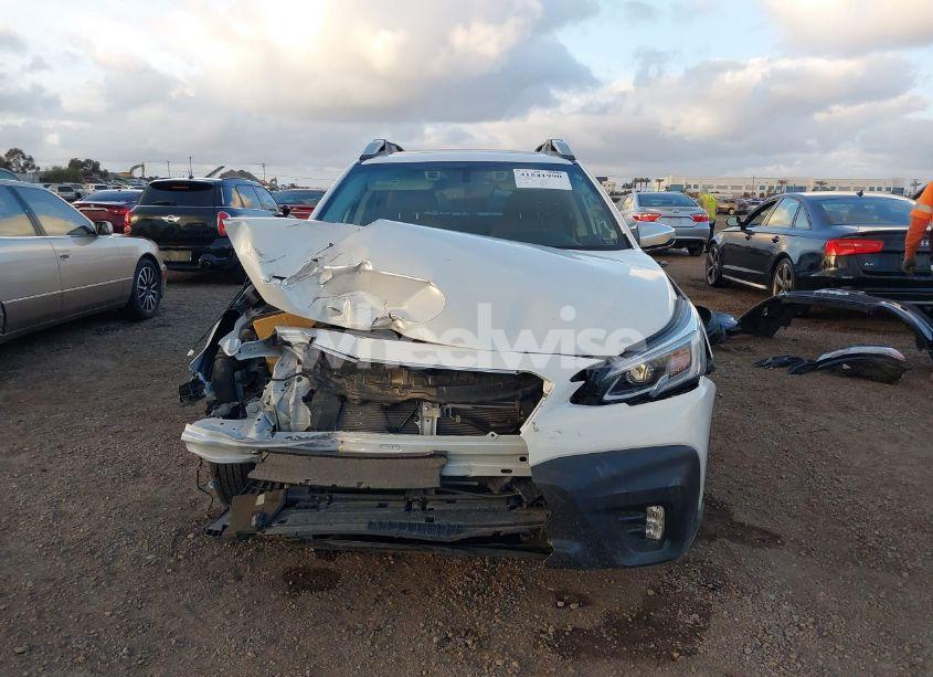 Photo 12 of 2020 Subaru Outback TOURING XT (VIN 4S4BTGPD1L3136931)