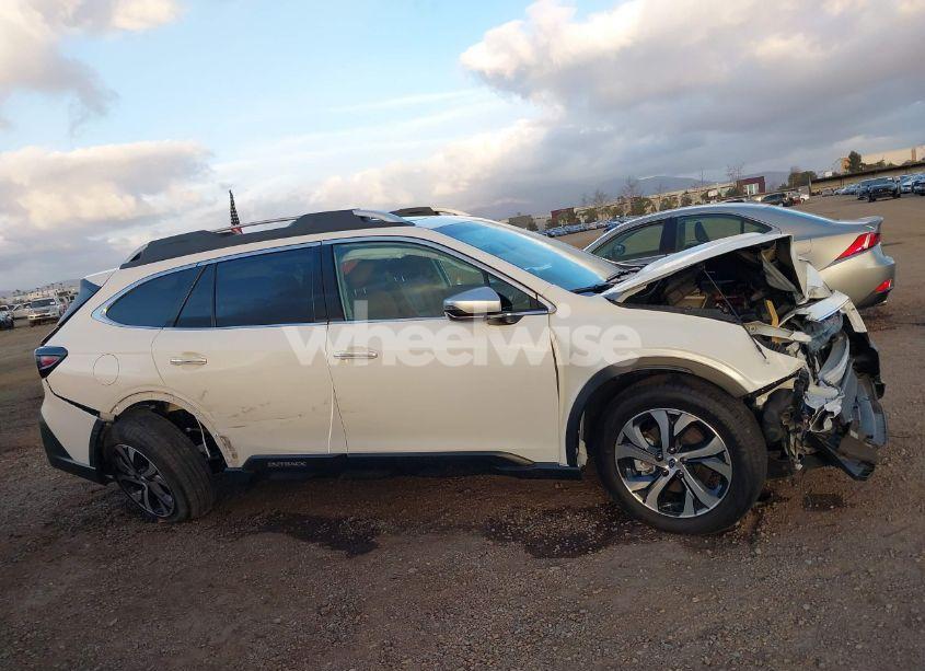 Photo 13 of 2020 Subaru Outback TOURING XT (VIN 4S4BTGPD1L3136931)