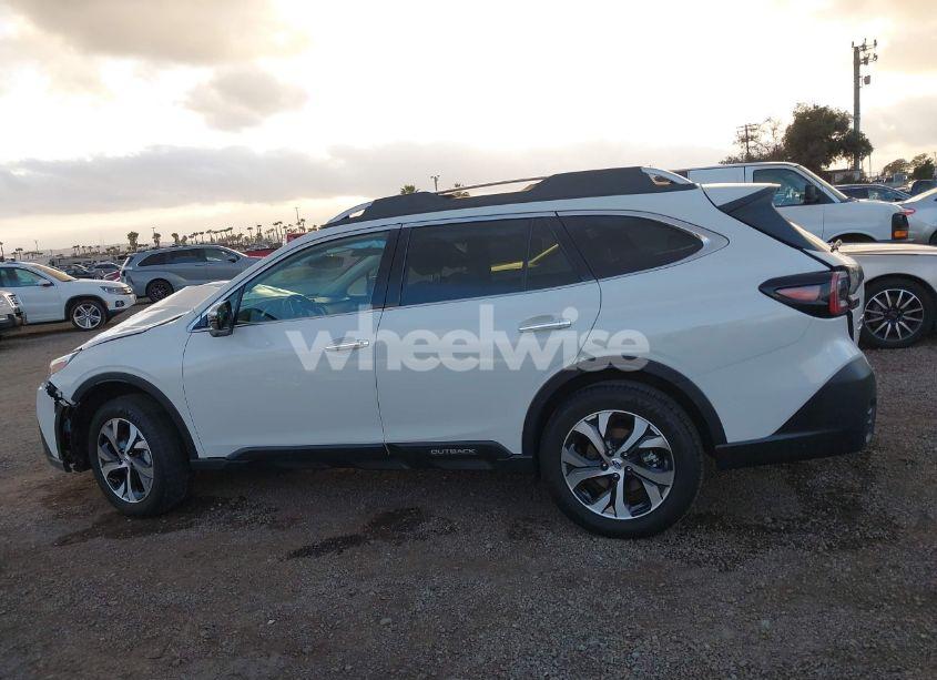Photo 14 of 2020 Subaru Outback TOURING XT (VIN 4S4BTGPD1L3136931)