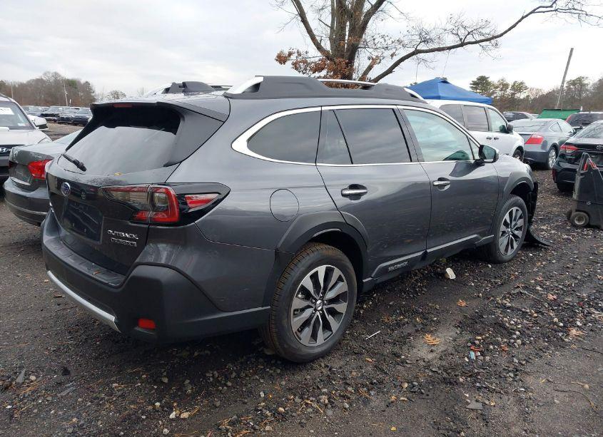 Photo 4 of 2025 Subaru Outback TOURING XT (VIN 4S4BTGPD2S3110577)