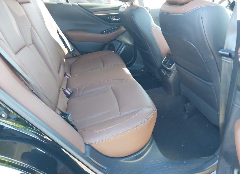 Photo 8 of 2020 Subaru Outback TOURING XT (VIN 4S4BTGPDXL3109372)