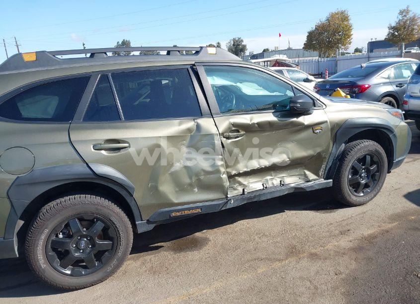 Photo 6 of 2022 Subaru Outback WILDERNESS (VIN 4S4BTGSD1N3160303)