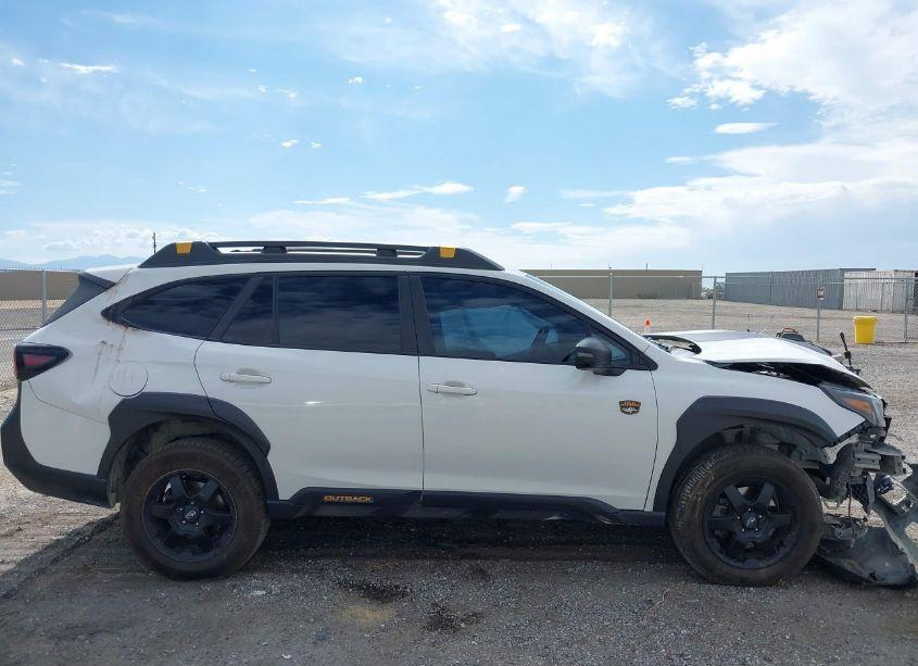 Photo 13 of 2022 Subaru Outback WILDERNESS (VIN 4S4BTGUD4N3195527)