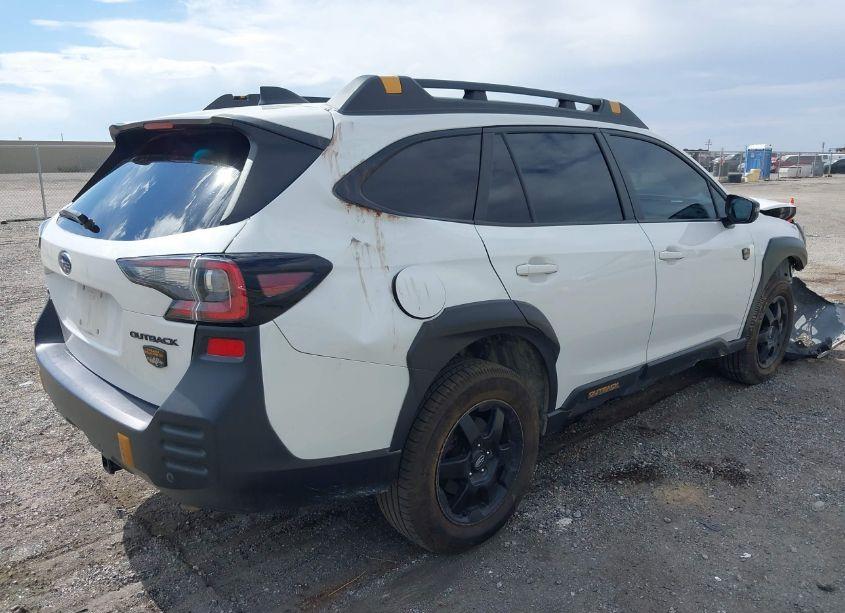 Photo 4 of 2022 Subaru Outback WILDERNESS (VIN 4S4BTGUD4N3195527)