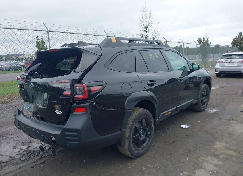 Photo 4 of 2022 Subaru Outback WILDERNESS (VIN 4S4BTGUD8N3182182)