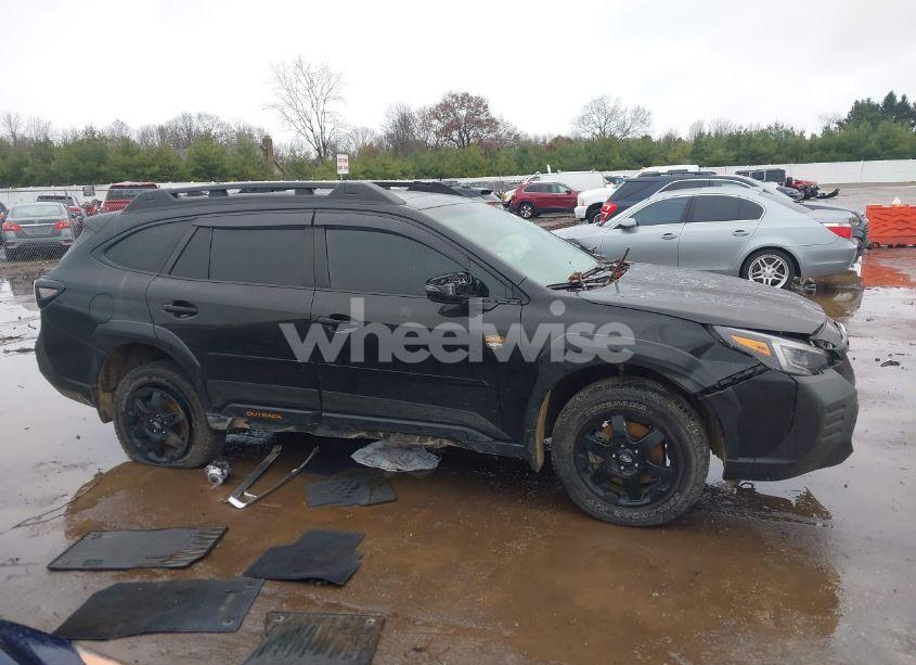 Photo 13 of 2022 Subaru Outback WILDERNESS (VIN 4S4BTGUD9N3178805)