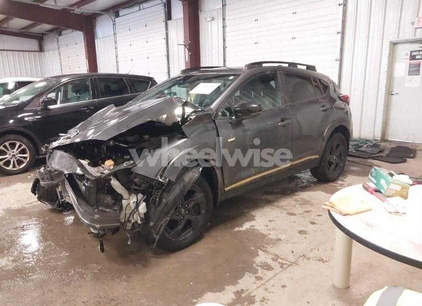 Photo 2 of 2024 Subaru Crosstrek SPORT (VIN 4S4GUHF62R3723949)