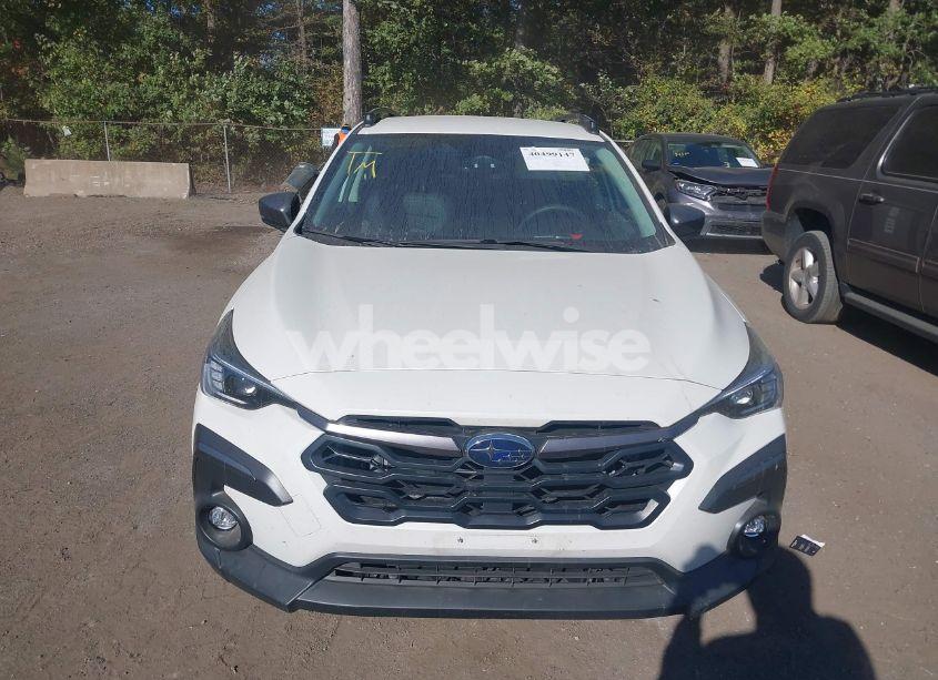 Photo 12 of 2024 Subaru Crosstrek LIMITED (VIN 4S4GUHL61R3752640)