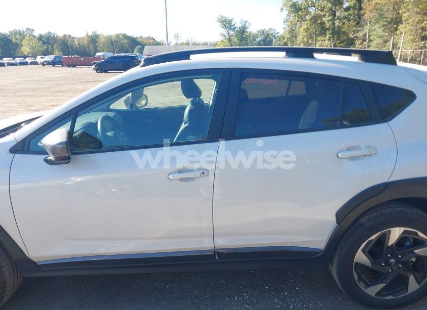 Photo 14 of 2024 Subaru Crosstrek LIMITED (VIN 4S4GUHL61R3752640)