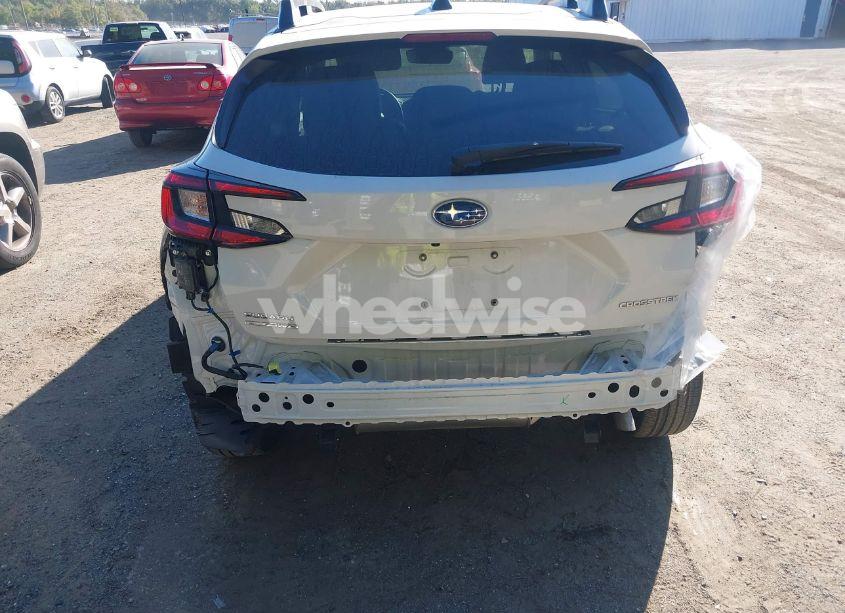 Photo 6 of 2024 Subaru Crosstrek LIMITED (VIN 4S4GUHL61R3752640)