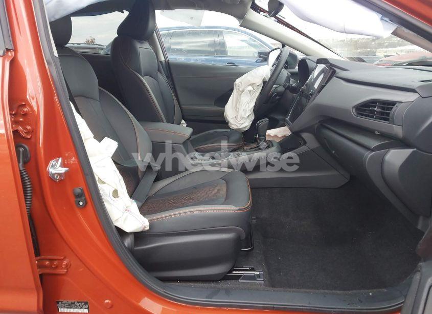 Photo 5 of 2024 Subaru Crosstrek LIMITED (VIN 4S4GUHL63R3820579)