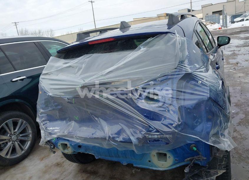 Photo 16 of 2024 Subaru Crosstrek LIMITED (VIN 4S4GUHL6XR3744195)