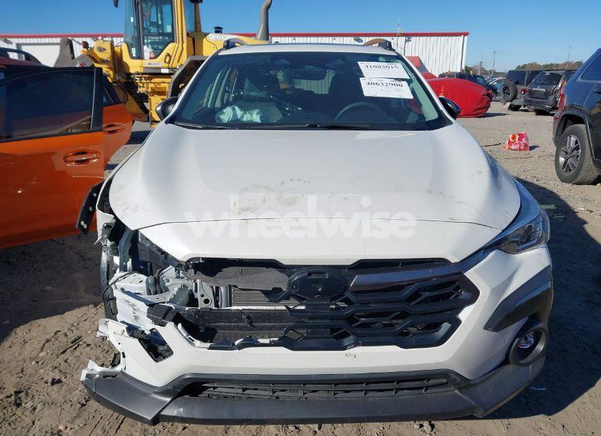 Photo 12 of 2024 Subaru Crosstrek LIMITED (VIN 4S4GUHM67R3758439)