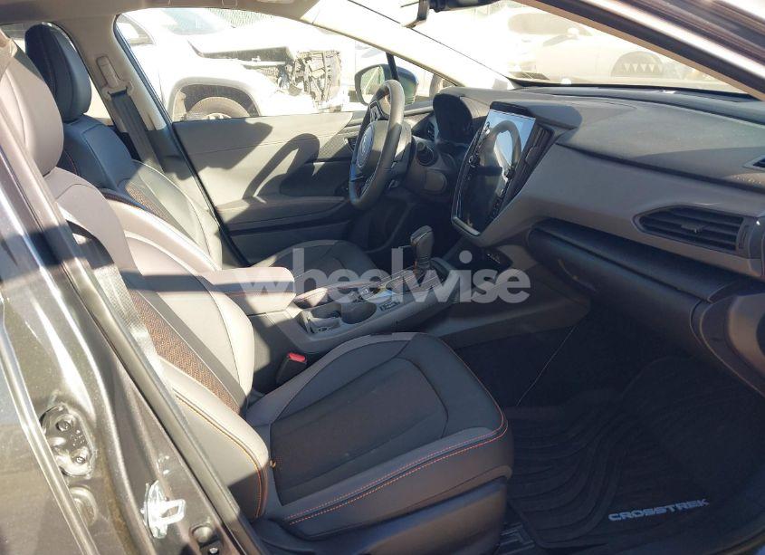 Photo 5 of 2024 Subaru Crosstrek LIMITED (VIN 4S4GUHM68R3819135)