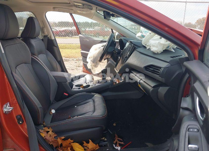 Photo 5 of 2024 Subaru Crosstrek LIMITED (VIN 4S4GUHM6XR3703046)