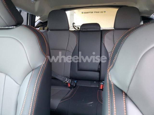 Photo 5 of 2024 SUBARU CROSSTREK LIMITED N/A (VIN 4S4GUHN67R3803541)