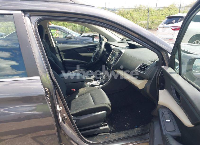 Photo 5 of 2019 Subaru Ascent (VIN 4S4WMAAD0K3443249)