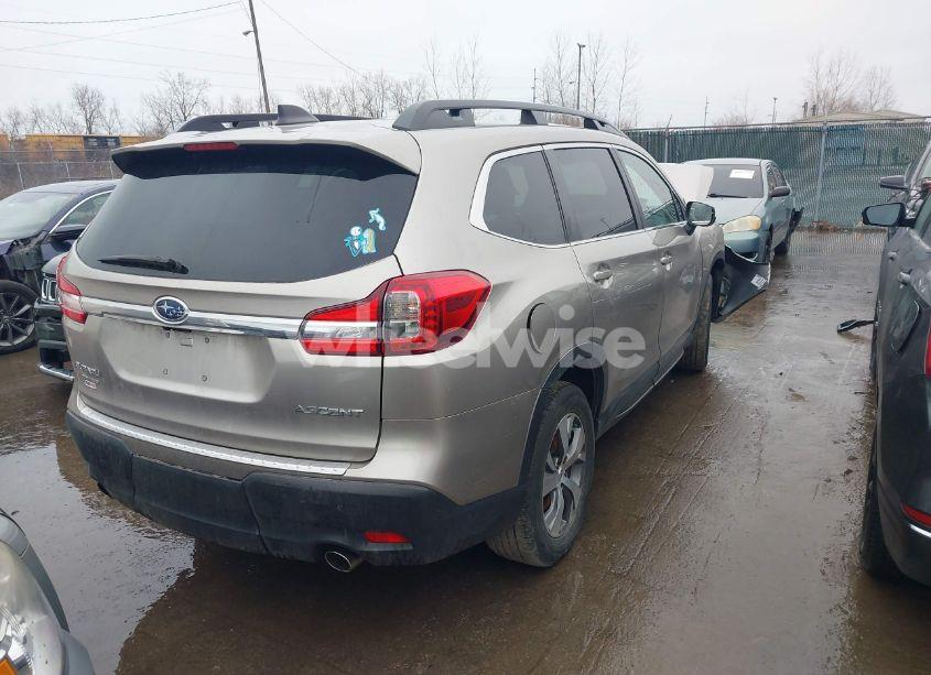 Photo 4 of 2019 Subaru Ascent PREMIUM (VIN 4S4WMABD9K3436699)