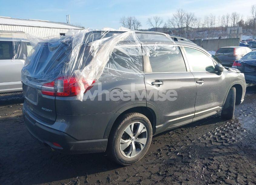 Photo 4 of 2021 Subaru Ascent PREMIUM (VIN 4S4WMABDXM3443826)