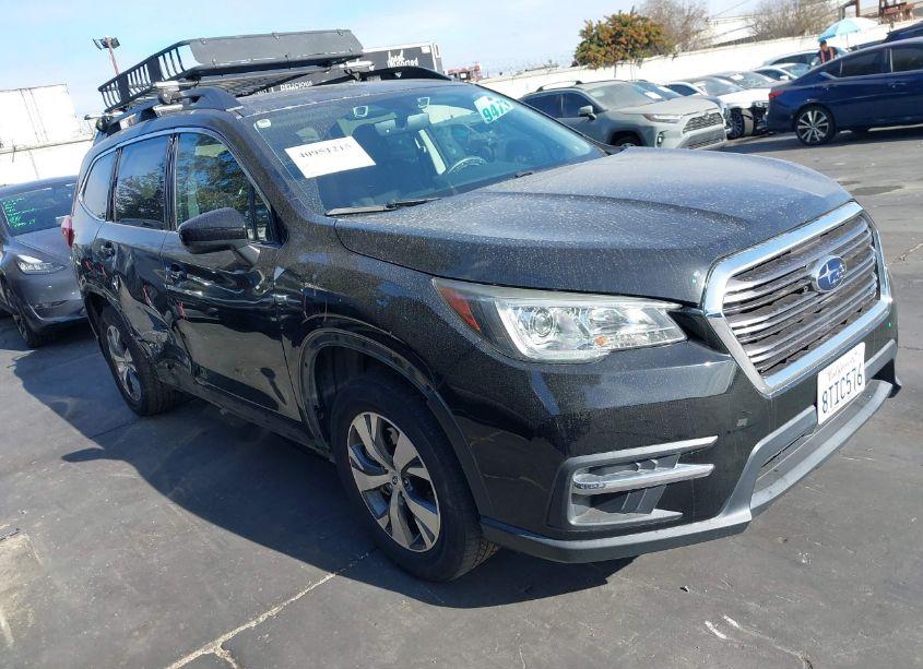 2019 Subaru Ascent PREMIUM (VIN 4S4WMACD2K3405373) main photo