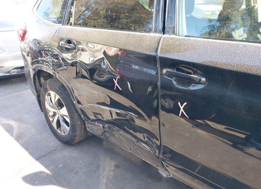 Photo 12 of 2019 Subaru Ascent PREMIUM (VIN 4S4WMACD2K3405373)