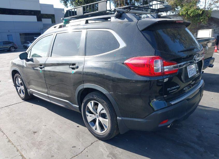 Photo 3 of 2019 Subaru Ascent PREMIUM (VIN 4S4WMACD2K3405373)
