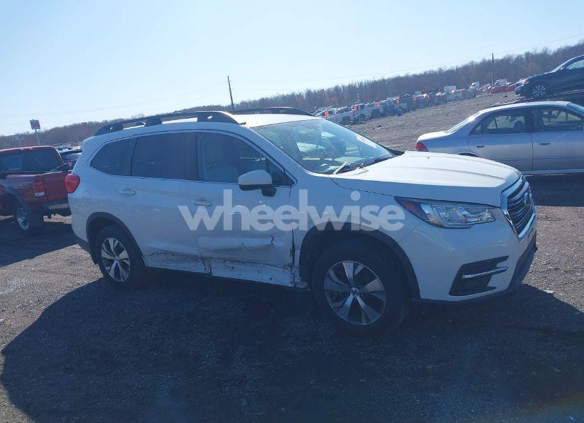 Photo 13 of 2019 Subaru Ascent PREMIUM (VIN 4S4WMACD2K3429091)