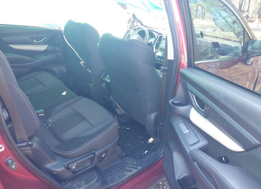 Photo 8 of 2019 Subaru Ascent PREMIUM (VIN 4S4WMACD2K3435909)