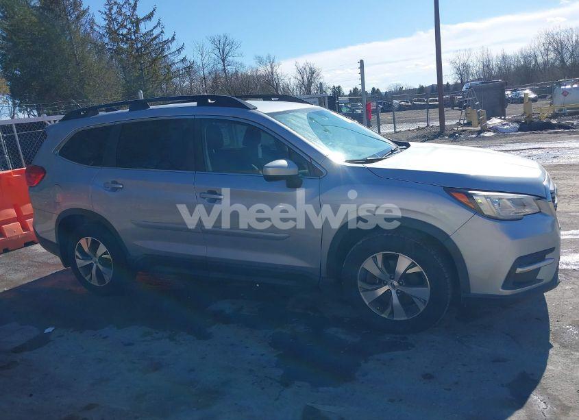 Photo 13 of 2019 Subaru Ascent PREMIUM (VIN 4S4WMACD3K3405558)