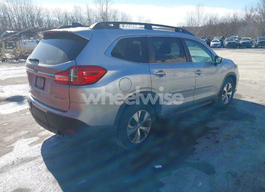 Photo 4 of 2019 Subaru Ascent PREMIUM (VIN 4S4WMACD3K3405558)