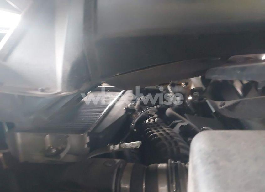 Photo 10 of 2019 Subaru Ascent PREMIUM (VIN 4S4WMACD4K3434003)