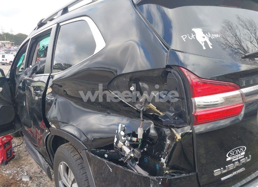 Photo 11 of 2019 Subaru Ascent PREMIUM (VIN 4S4WMACD4K3434003)