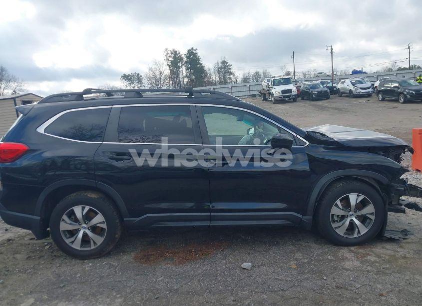 Photo 13 of 2019 Subaru Ascent PREMIUM (VIN 4S4WMACD4K3434003)