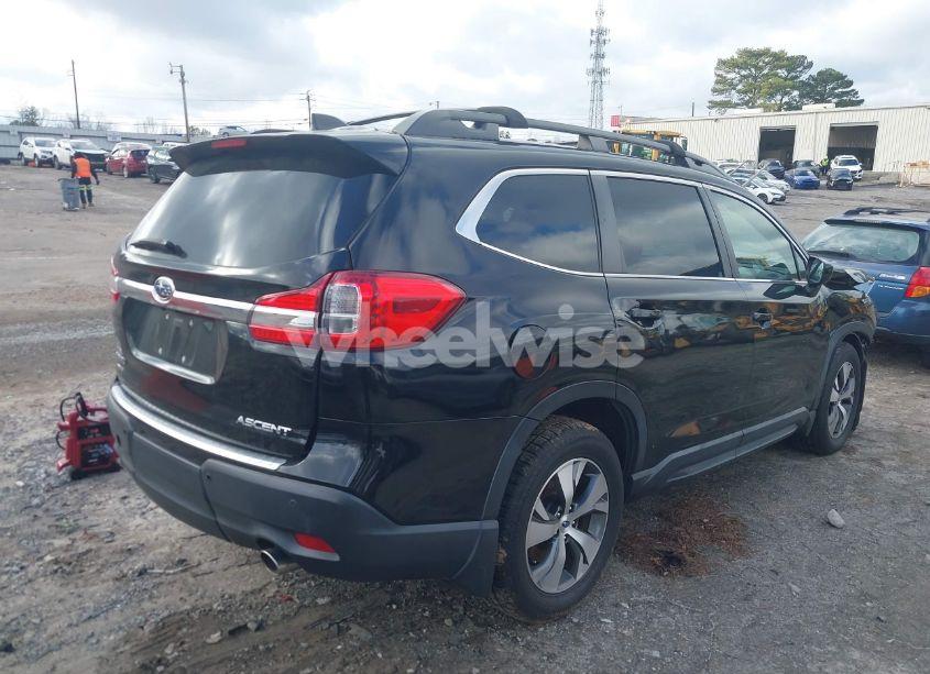 Photo 4 of 2019 Subaru Ascent PREMIUM (VIN 4S4WMACD4K3434003)