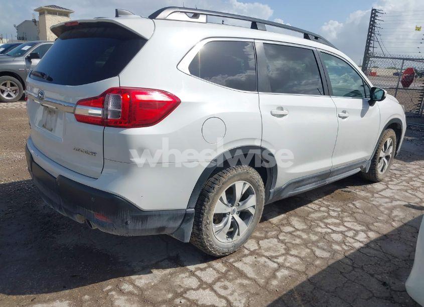Photo 4 of 2020 Subaru Ascent PREMIUM (VIN 4S4WMACD8L3458547)
