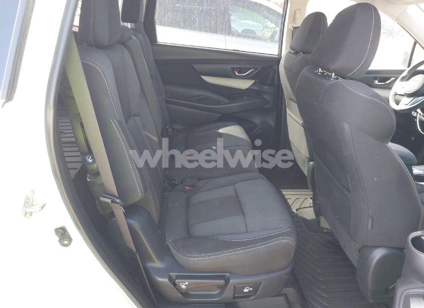 Photo 8 of 2020 Subaru Ascent PREMIUM (VIN 4S4WMACD8L3458547)