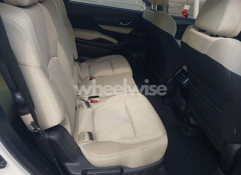 Photo 8 of 2019 Subaru Ascent PREMIUM (VIN 4S4WMACD9K3428066)