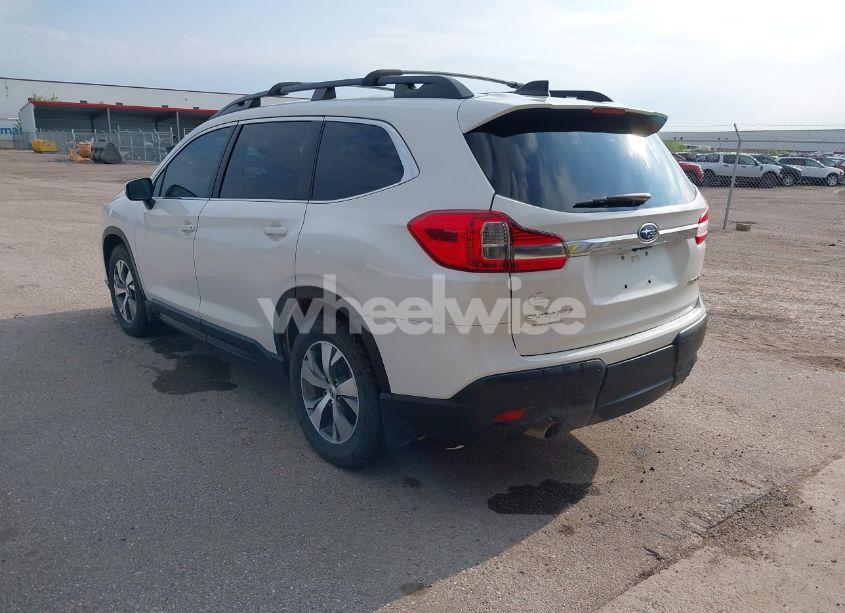 Photo 3 of 2019 Subaru Ascent PREMIUM (VIN 4S4WMACDXK3442512)