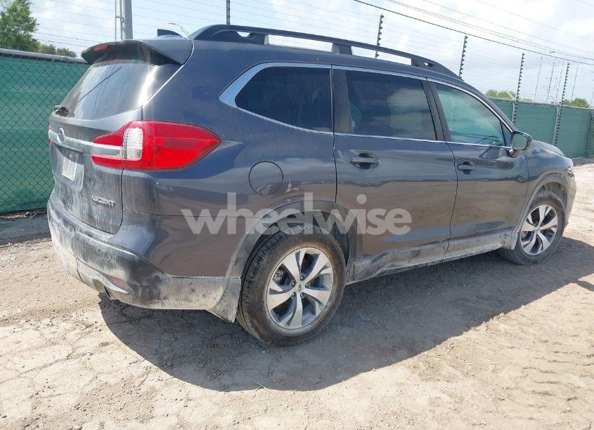 Photo 4 of 2020 Subaru Ascent PREMIUM (VIN 4S4WMACDXL3458761)