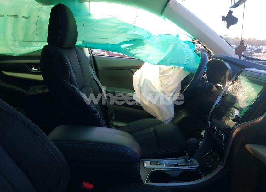 Photo 5 of 2022 Subaru Ascent PREMIUM (VIN 4S4WMAED2N3437855)