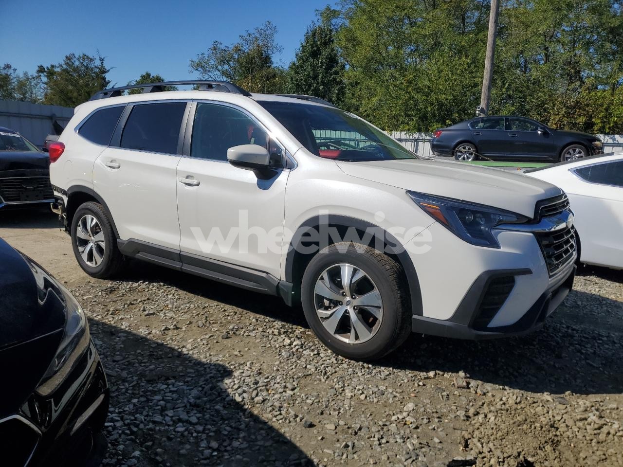 Photo 4 of 2024 SUBARU ASCENT PREMIUM (VIN 4S4WMAED9R3460023)