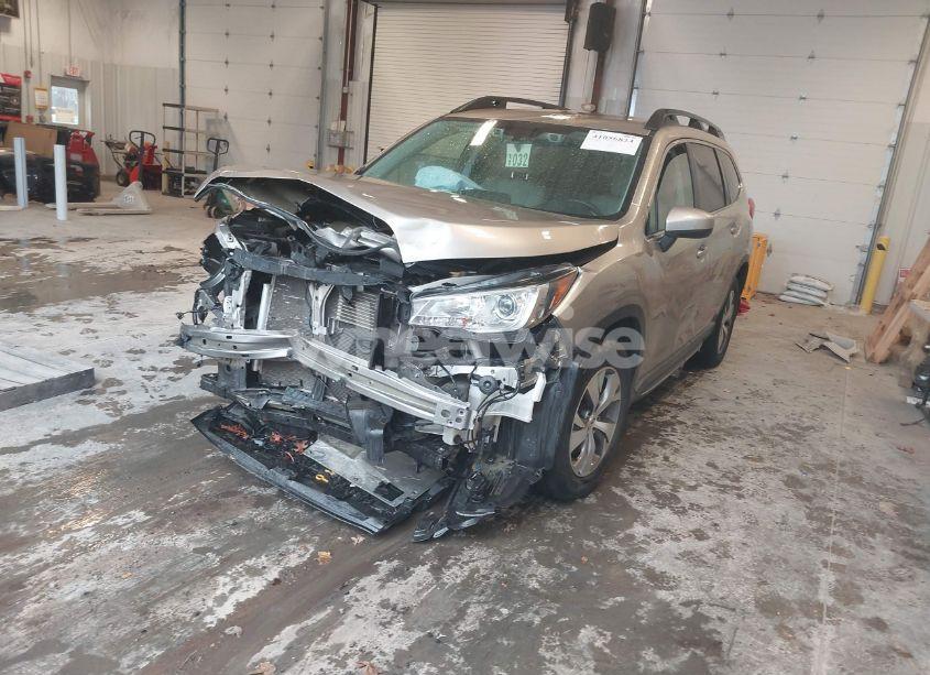 Photo 2 of 2019 Subaru Ascent PREMIUM (VIN 4S4WMAFD0K3437198)