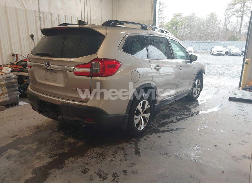 Photo 4 of 2019 Subaru Ascent PREMIUM (VIN 4S4WMAFD0K3437198)